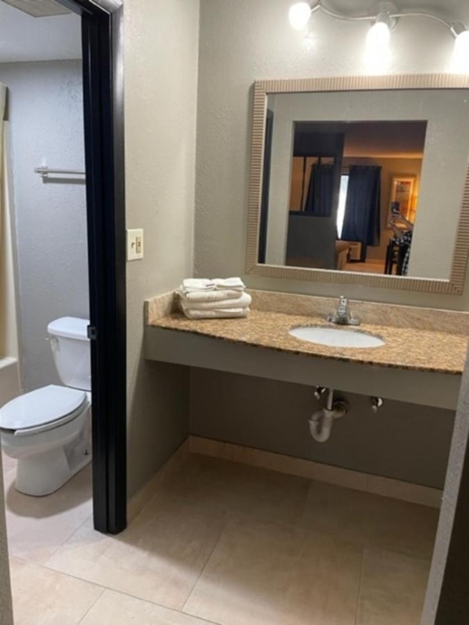 Guest Inn レイク・シティ エクステリア 写真